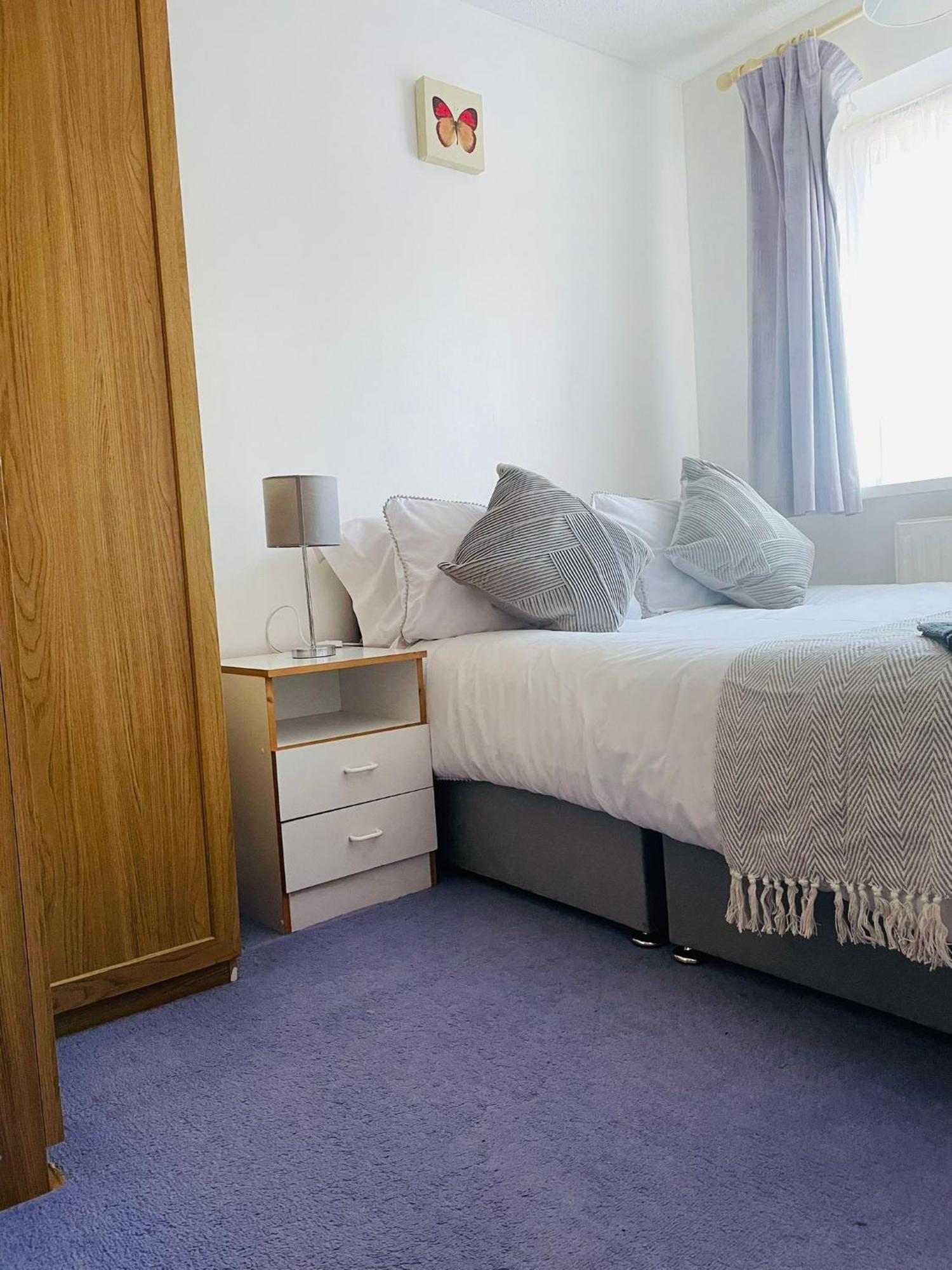Klinspaces For Contractors And Family Holidays * Nottingham